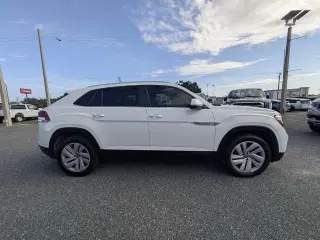 Volkswagen Atlas Cross Sport 2023 V6 SE 4dr SUV con Tecnología