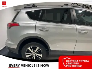 Toyota RAV4 2018 XLE 4 SUV