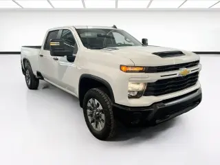 Chevrolet Silverado 2500HD 2024 4x2 Custom 4dr Crew Cab SB