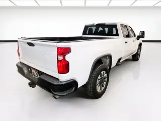 Chevrolet Silverado 2500HD 2024 4x2 Custom 4dr Crew Cab SB