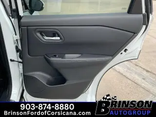 Nissan Rogue 2025 SV 4dr Crossover