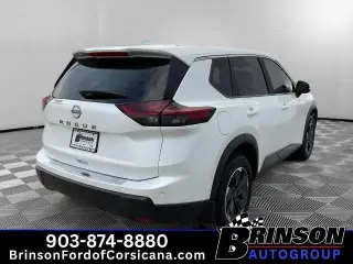 Nissan Rogue 2025 SV 4dr Crossover