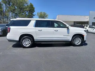 Chevrolet Suburban 2021 4x4 LT 4dr SUV