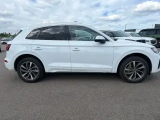 Audi Q5 2024 AWD quattro S line Premium Plus 45 TFSI 4dr SUV