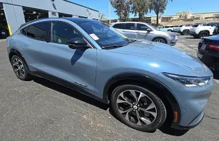 Ford Mustang Mach-E 2023 AWD Premium 4dr SUV