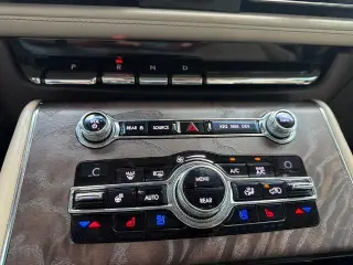 Lincoln Aviator 2020 Reserve 4 SUV
