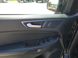 Ford Edge 2022 AWD SE 4dr Crossover