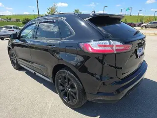 Ford Edge 2022 AWD SE 4dr Crossover