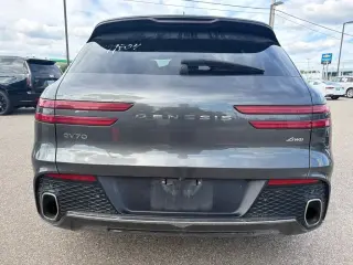 Genesis GV70 2025 AWD 2.5T Standard 4dr SUV