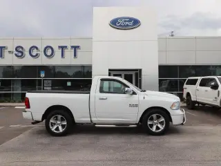 Ram 1500 2014 4x2 Express 2dr Cabina Regular 6.3 ft. SB Pickup