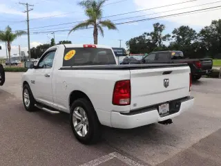 Ram 1500 2014 4x2 Express 2dr Cabina Regular 6.3 ft. SB Pickup