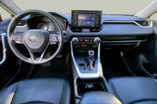 Toyota RAV4 2021 XLE Premium 4dr SUV