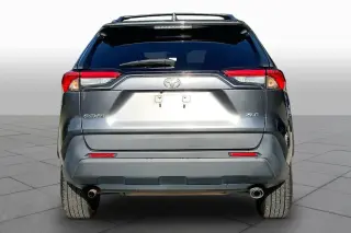 Toyota RAV4 2021 XLE Premium 4dr SUV