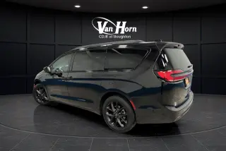 2025 Chrysler Pacifica