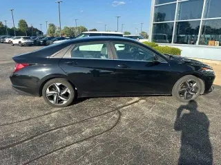2023 Hyundai Elantra Hybrid