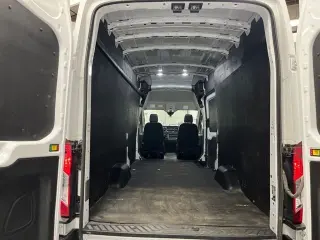 2025 Ford Transit-250
