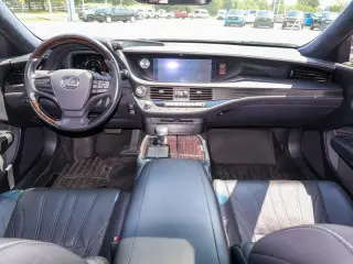 Sedán Lexus LS 500 2018 AWD 4 puertas