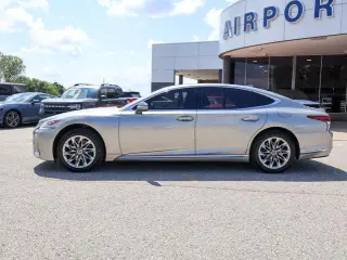 Sedán Lexus LS 500 2018 AWD 4 puertas