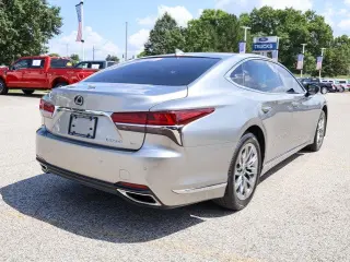 Sedán Lexus LS 500 2018 AWD 4 puertas