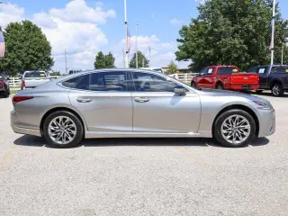 Sedán Lexus LS 500 2018 AWD 4 puertas