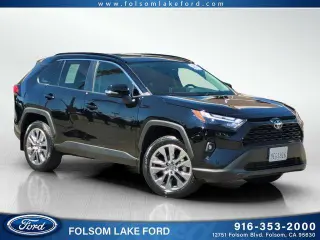 Toyota RAV4 2023 XLE Premium 4dr SUV