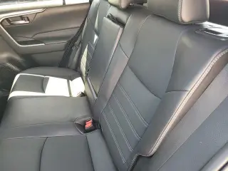 Toyota RAV4 2023 XLE Premium 4dr SUV