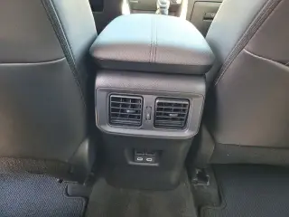Toyota RAV4 2023 XLE Premium 4dr SUV
