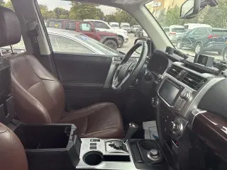 Toyota 4Runner 2016 AWD Limited 4dr SUV