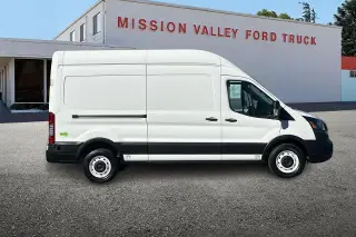 Ford E-Transit 2022 350 3dr LHB Techo Alto Furgón de Carga