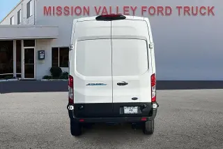 Ford E-Transit 2022 350 3dr LHB Techo Alto Furgón de Carga