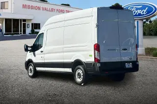 Ford E-Transit 2022 350 3dr LHB Techo Alto Furgón de Carga