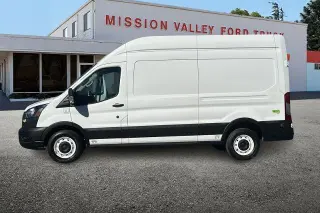 Ford E-Transit 2022 350 3dr LHB Techo Alto Furgón de Carga