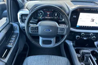 Ford F-150 Lightning 2023 AWD XLT 4dr SuperCrew 5.5 ft. SB