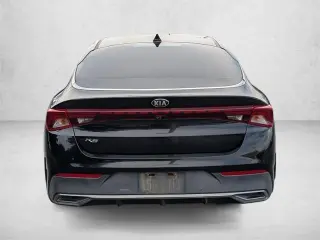 Kia K5 2021 LX 4dr Sedán