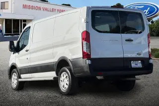 Ford Transit 2025 250 3dr SWB Techo Bajo Furgón de Carga