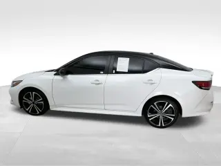 Nissan Sentra 2021 SR 4dr Sedán