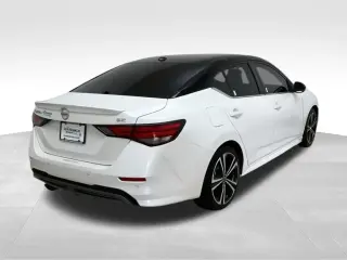 Nissan Sentra 2021 SR 4dr Sedán