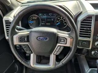Ford F-150 2015 4x4 Platinum 4dr SuperCrew 6.5 ft. SB