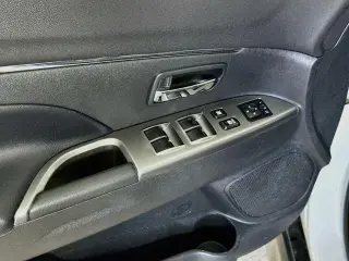 Mitsubishi Outlander Sport 2024 AWD SE 4dr Crossover