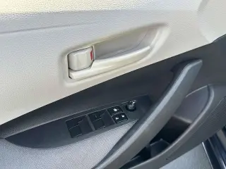 Toyota Corolla 2024 LE 4dr Sedán