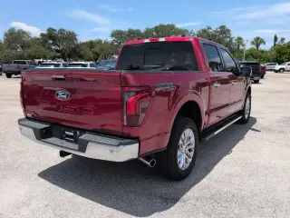 Ford F-150 2024 4x4 Lariat 4dr SuperCrew 5.5 ft. SB