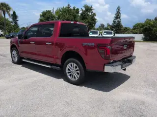 Ford F-150 2024 4x4 Lariat 4dr SuperCrew 5.5 ft. SB