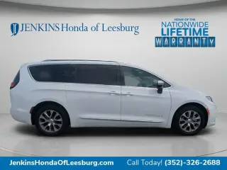 Chrysler Pacifica Híbrido enchufable 2023 Pinnacle 4dr Mini-Van