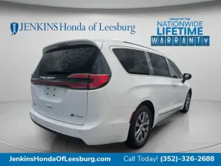 Chrysler Pacifica Híbrido enchufable 2023 Pinnacle 4dr Mini-Van