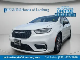 Chrysler Pacifica Híbrido enchufable 2023 Pinnacle 4dr Mini-Van