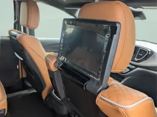 Chrysler Pacifica Híbrido enchufable 2023 Pinnacle 4dr Mini-Van