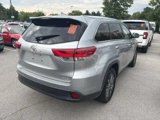 Toyota Highlander 2019 XLE SUV de 4 puertas