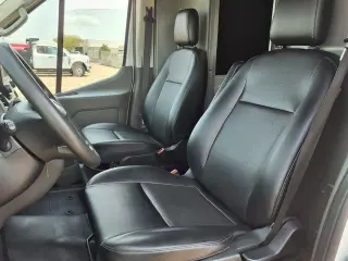 Ford Transit 2024 Tracción Total 250 3 puertas LWB Techo Alto Furgón de Carga