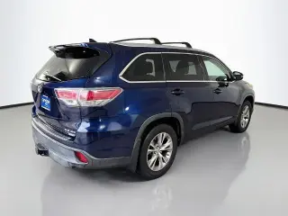 Toyota Highlander 2014 AWD XLE 4dr SUV