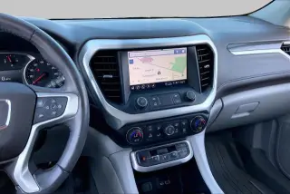 GMC Acadia 2021 SLT SUV de 4 puertas